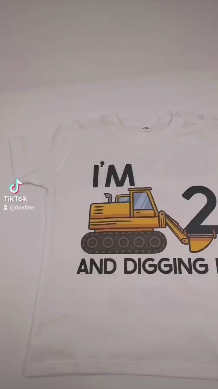 Personalised construction digger birthday shirt with custom name and age, construction themed boys birthday outfit, 2nd, 3rd birthday